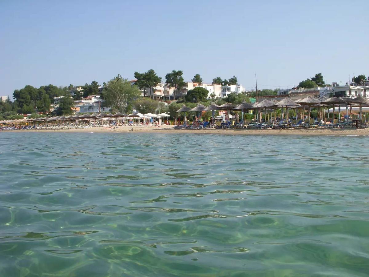 Hostal Ares Garden House - Nea Moudania Halkidiki Exterior foto